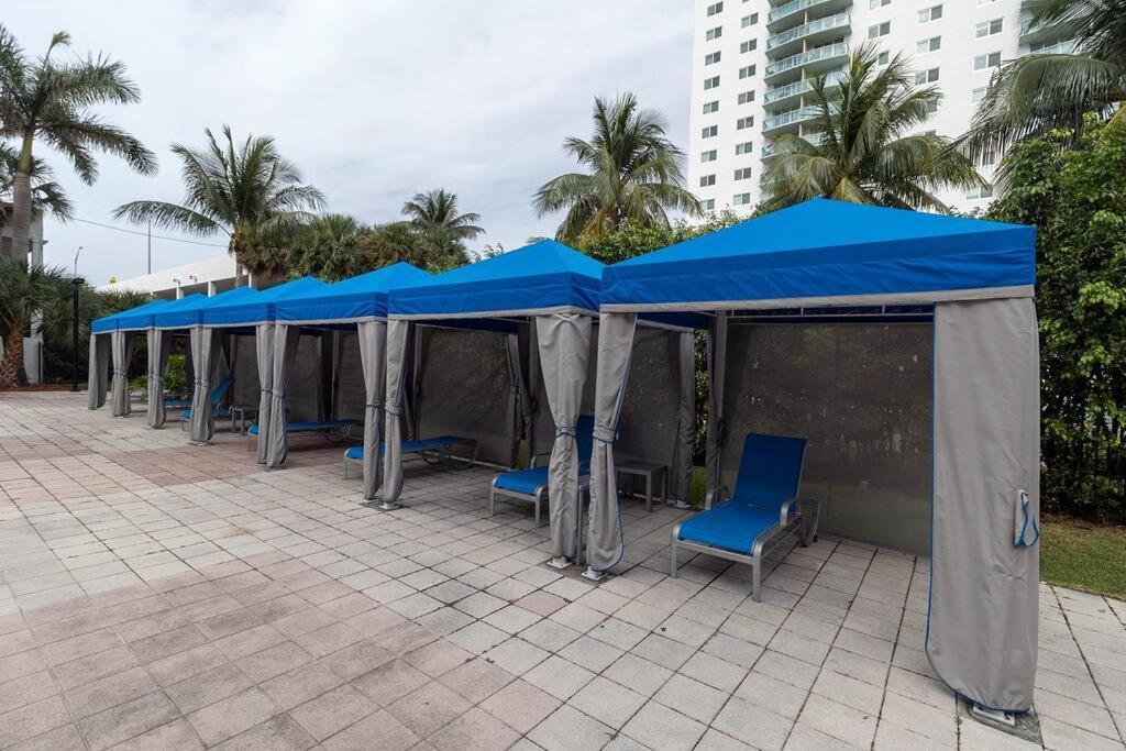Stunning & Spacious Resort-Style Condo Across From Beach! Miami Beach Exterior photo